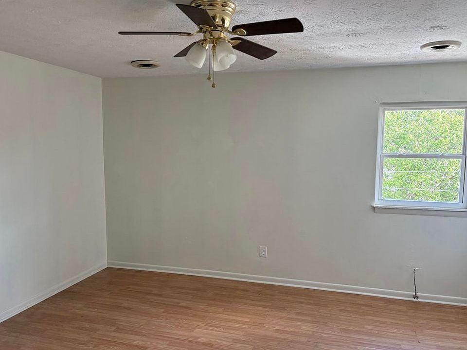 1st image of 2828 Yellowstone Pkwy APT 1