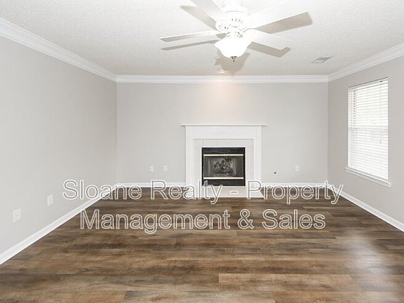 4th image of 4893 Habersham Ln