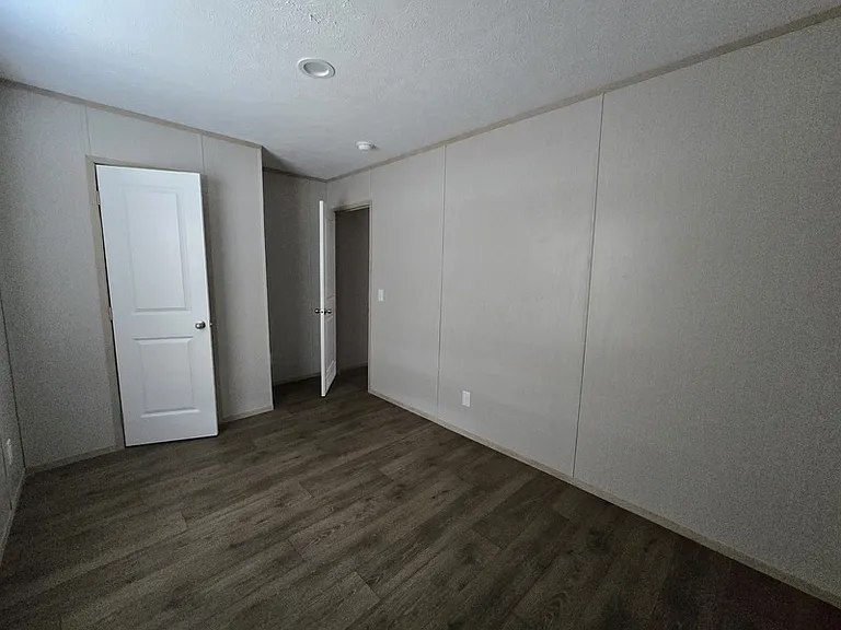 1943 Boxwood Ln — Photo 20