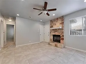 3 bed, 2.0 bath, 1914 sqft, $1,800 — Photo 4