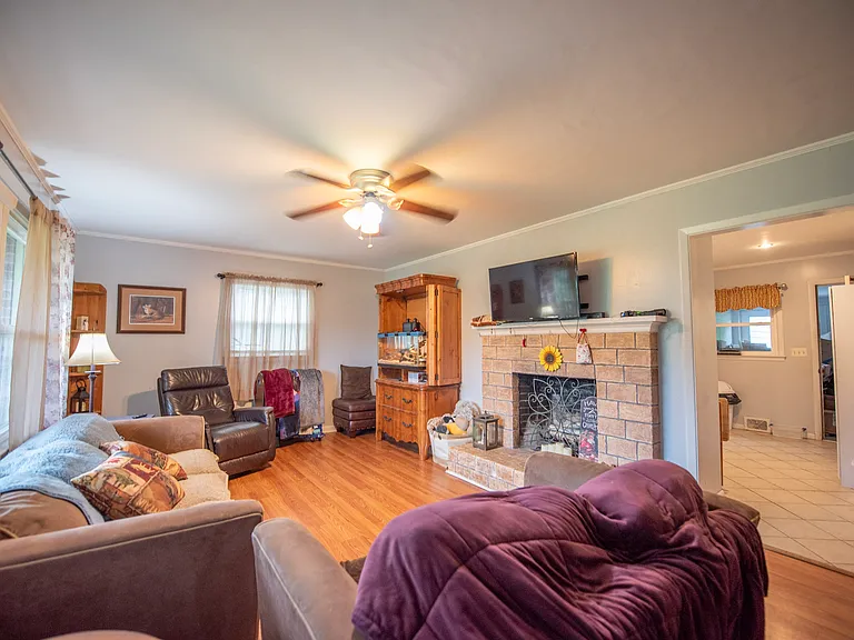 660 Ray Taylor Rd — Photo 2