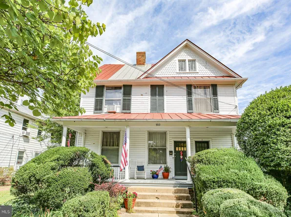703 Prince Edward St, Fredericksburg, VA 22401