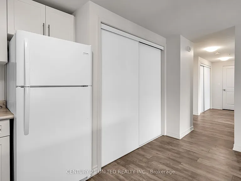 82 Munroe St #102 — Photo 24