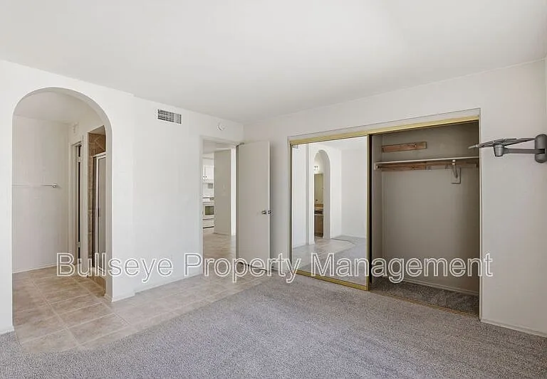 18624 N 93rd Ave — Photo 14
