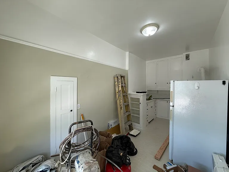 2451 Le Conte — Photo 25