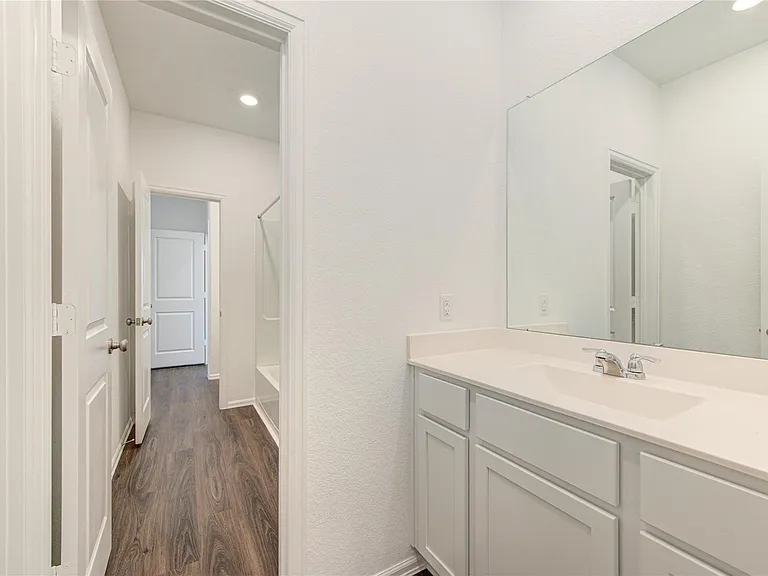 5023 Lavaridge Ln — Photo 36