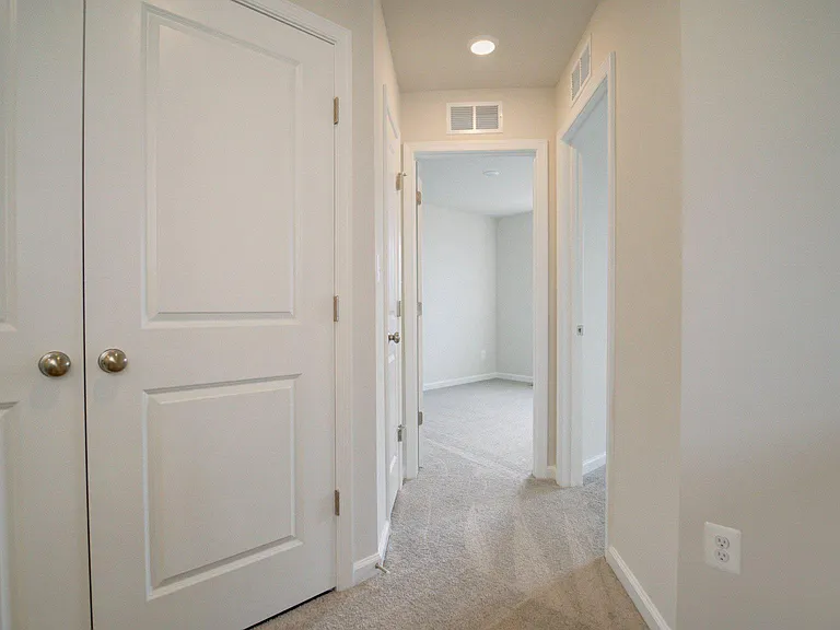 1350 Red Clover Ln — Photo 25