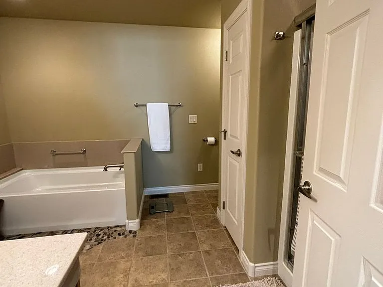 6817 Dunsmore Rd — Photo 21