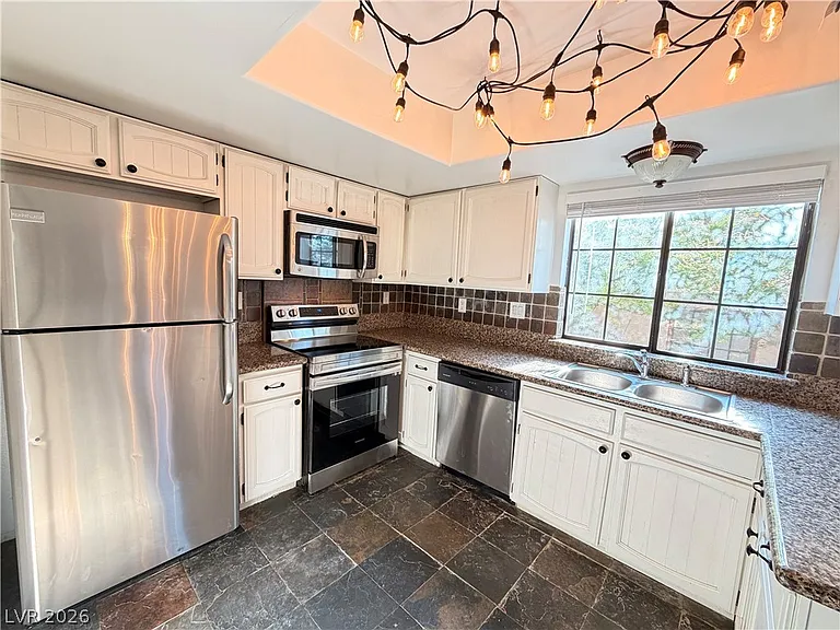 3267 Dawnflower St #C — Photo 12