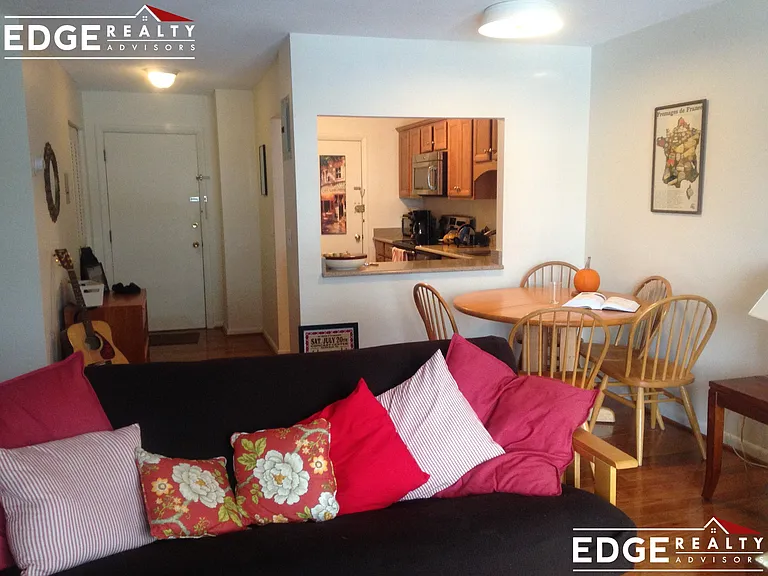 804 Centre St #101A — Photo 7