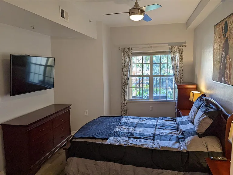 100 4th Ave S #224 — Photo 7