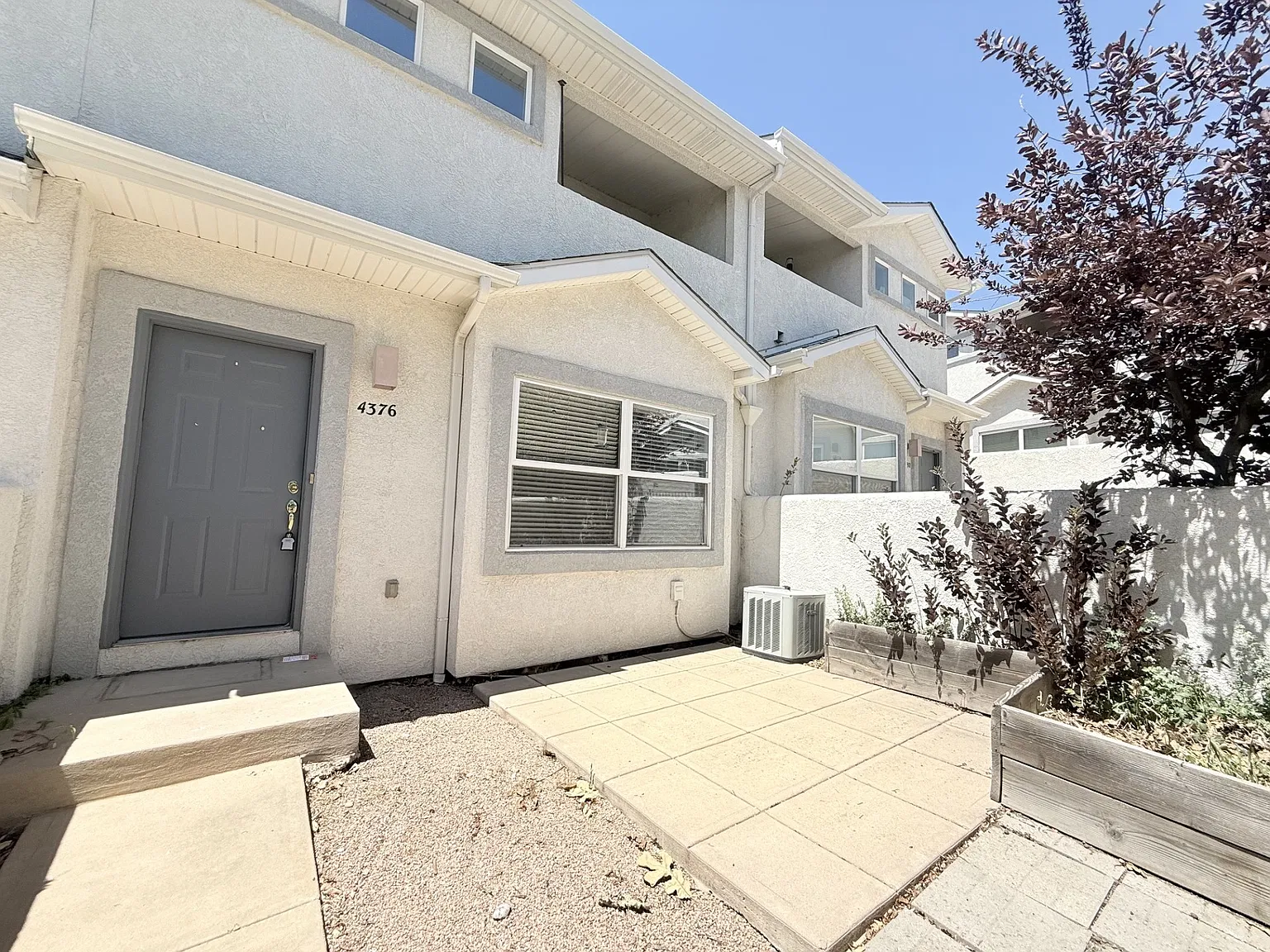 2 bed, 1333 sqft, $1,950 — Photo 4
