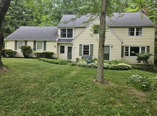 50 Larned Ln, Orchard Park, NY 14127