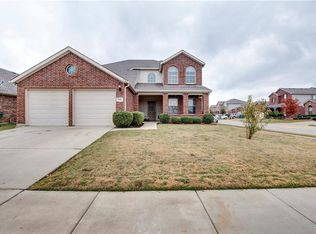 981 Coronado Dr, Aubrey, TX 76227