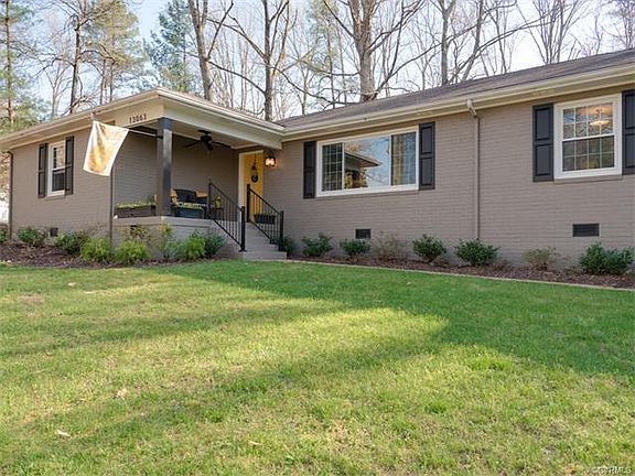 2nd image of 13063 Fairway Ln