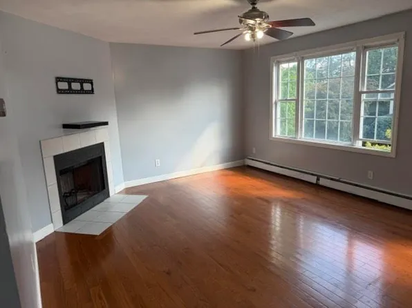 3-3 Friedel St #A, Worcester, MA 01603