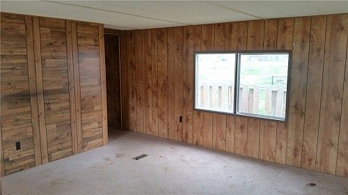 3rd image of 13018 Prairie Cir E