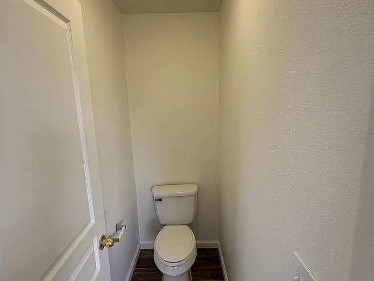 5928 W Whitley Ave — Photo 41
