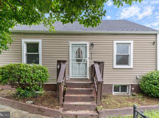 3910 Billings Pl, Capitol Heights, MD 20743