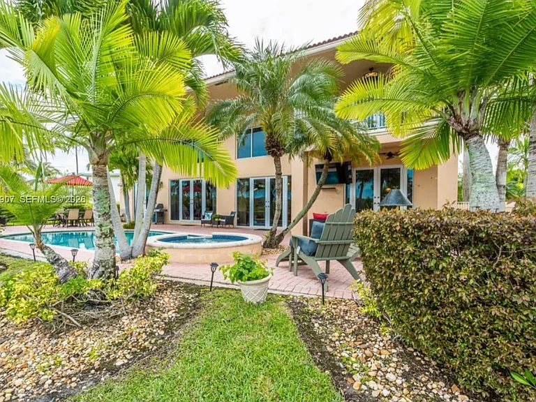 1333 SW 175th Way — Photo 4