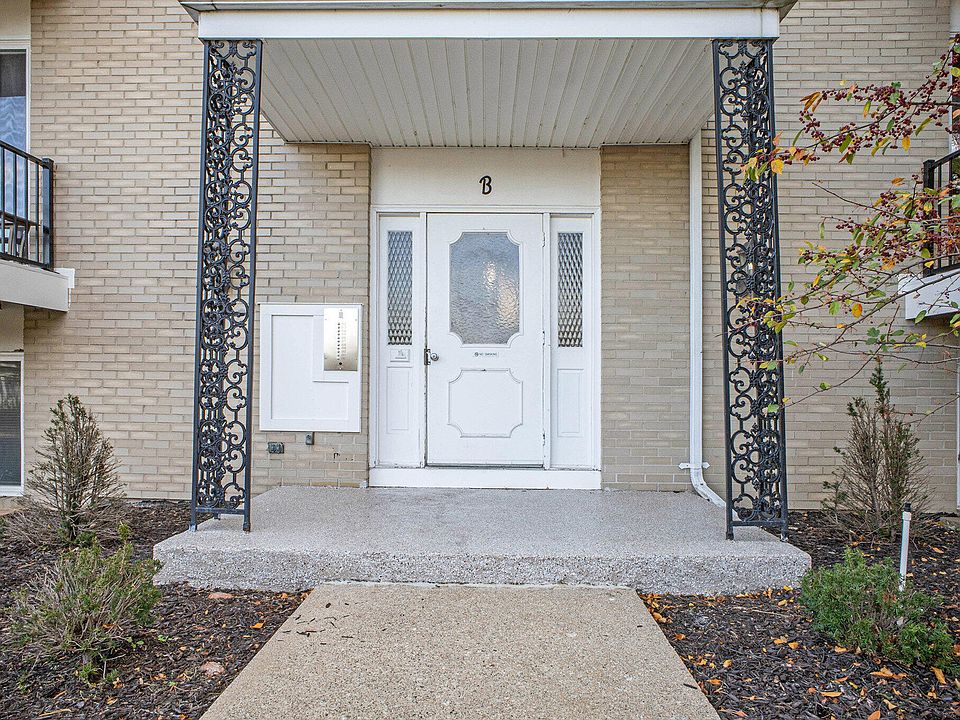 1st image of 2759 Leonard St NW APT B5