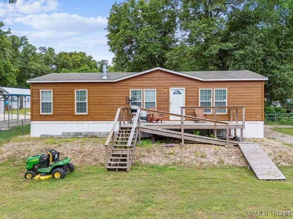 150 Private Road 121, Eucha, OK 74342
