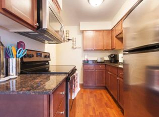 609 Park St #1, Saint Paul, MN 55103