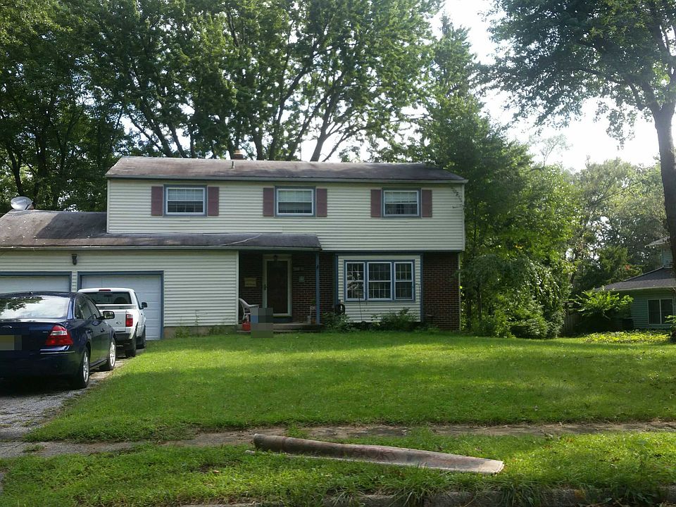 1st image of 100 Winding Brook Dr