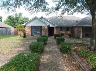 207 Eastgate Dr, Whitehouse, TX 75791