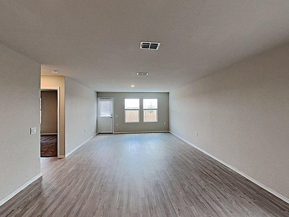 3rd image of 4409 Emma Way