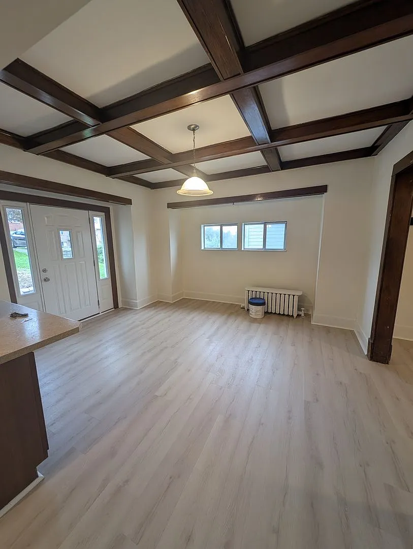 Newly Renovated 3bd/1Bath Home -- Available NOW! — Photo 3