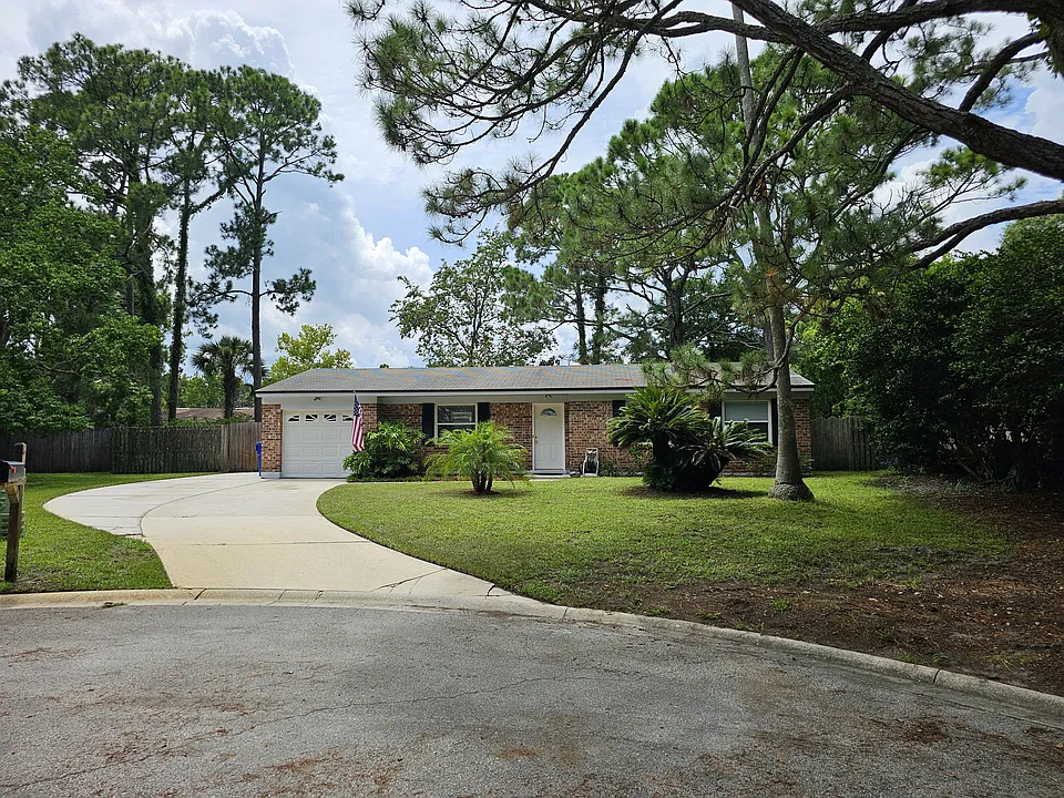 6 Dolphin Boulevard Ct