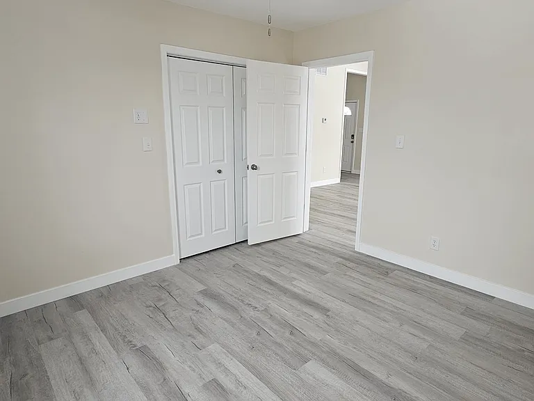 507 E Water St — Photo 16