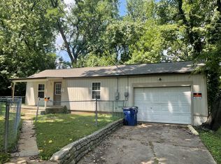 3305 Calvert Ave, Saint Louis, MO 63114