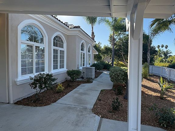 Side Fenced Yard with A/C