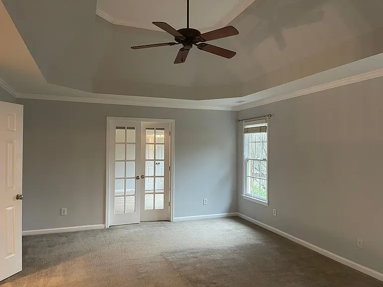 390 Wembley Cir — Photo 25