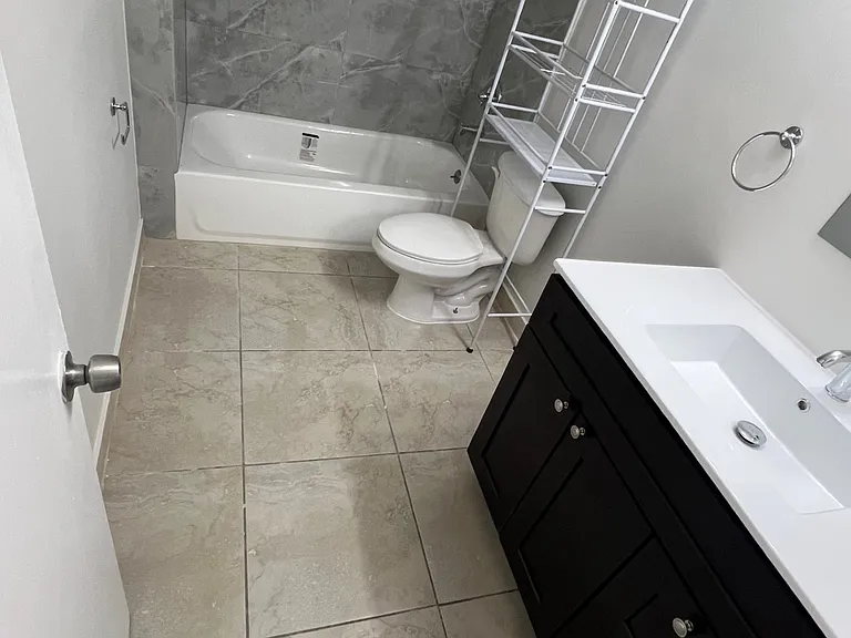 3111 Oakland Shores Dr #F109 — Photo 9