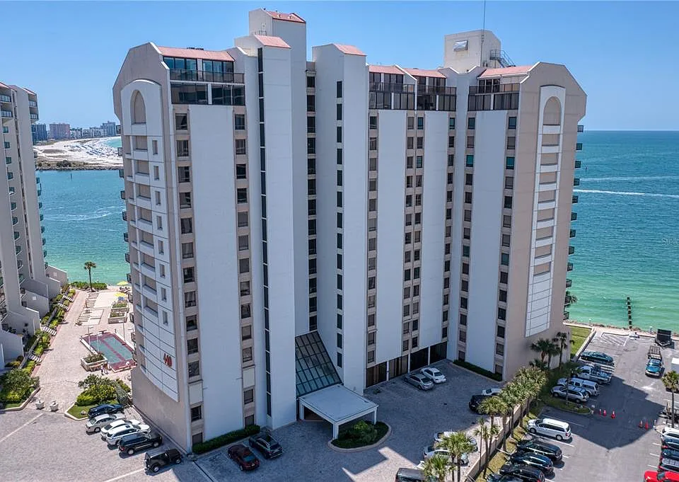 440 S Gulfview Blvd #1102