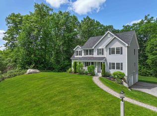 6 Post Rd, Hooksett, NH 03106