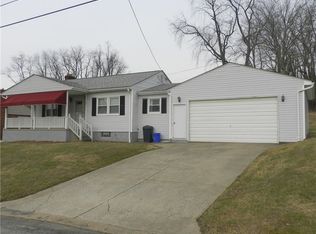 1001 Chaplin St, Conway, PA 15027