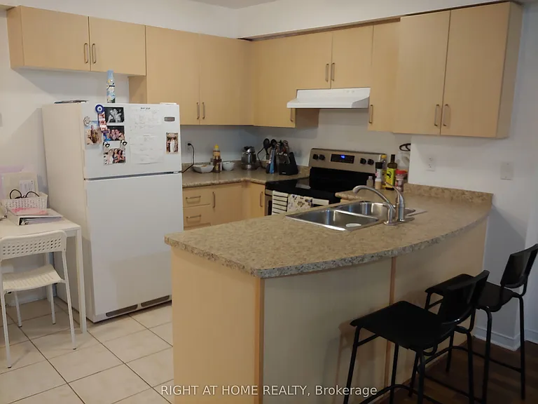310 John St #162 — Photo 18