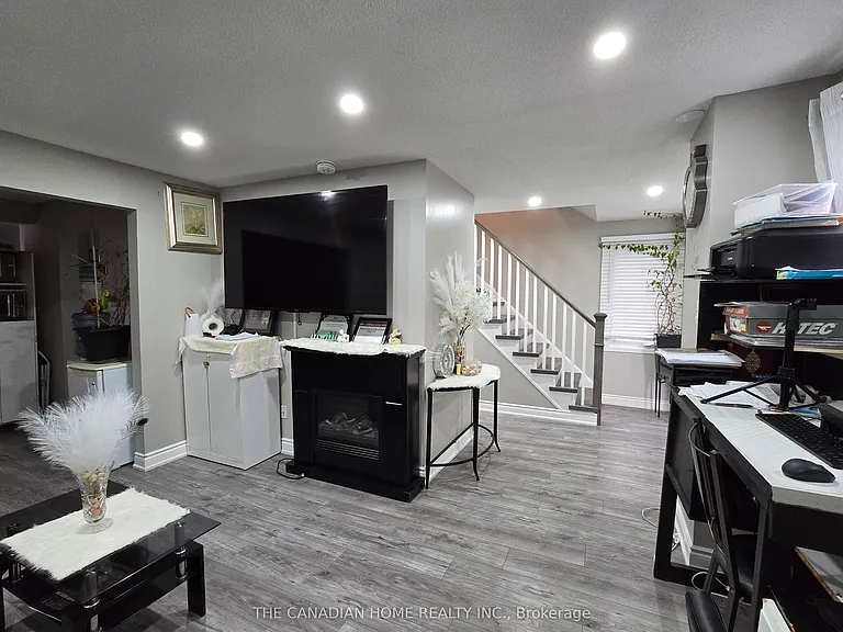 12 Norma Cres — Photo 13