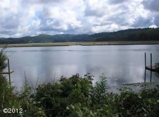 403 SE Moffitt Rd, Waldport, OR 97394