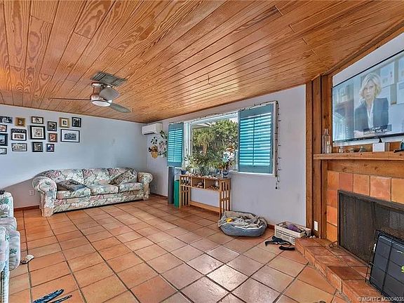 4th image of 13793 S Indian River Dr #A