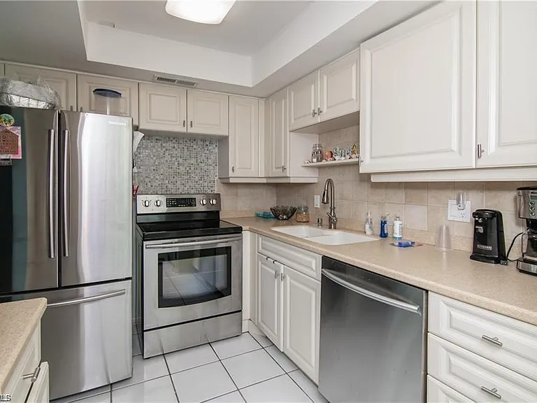 1400 Pompei Ln #S-21 — Photo 12