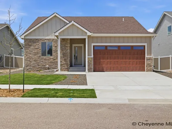 2112 Blue Norther Ln, Cheyenne, WY 82007