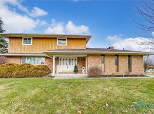 2620 Sweetwater Rd, Findlay, OH 45840