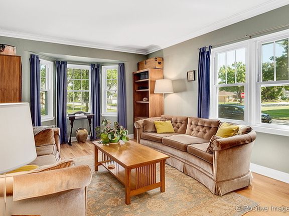 4th image of 1044 S Ashland Ave