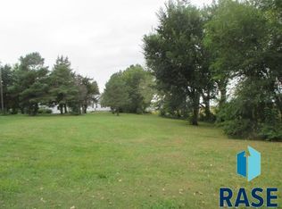 Elmwood Ave, Viborg, SD 57070