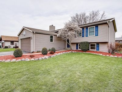 2745 Northbridge Dr, Racine, WI, 53404